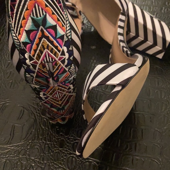 INC International Concepts tie up heels - Picture 4 of 8